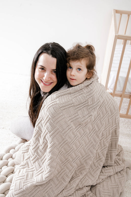 Istaka - Pale Whisper