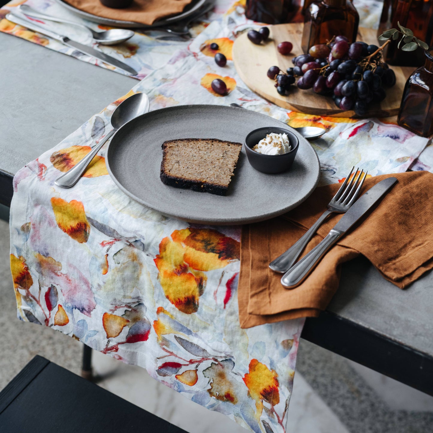 Orange Flow Linen Table Runner: 16"x59"