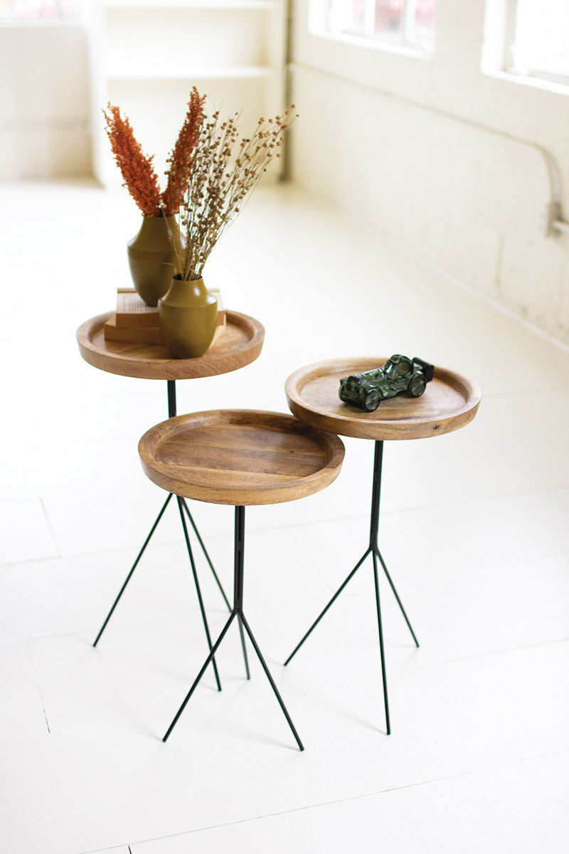 Round Wooden Top Accent Table With Metal Legs