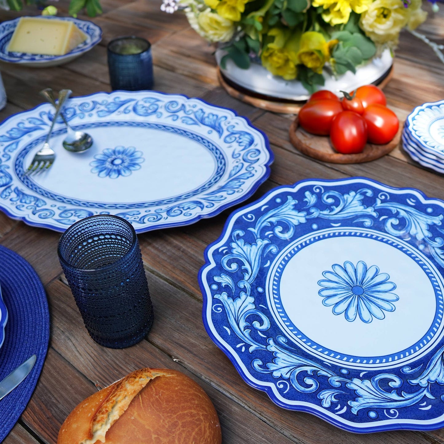 Veranda 100% Melamine Round Platter 14in