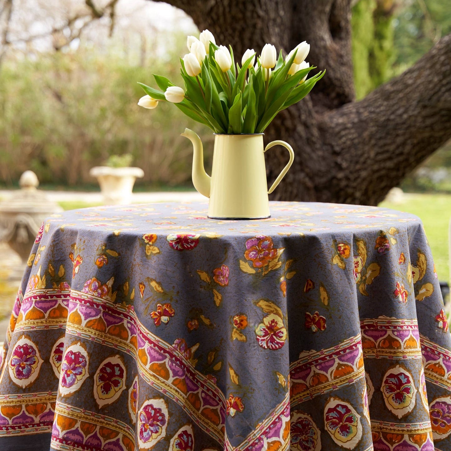 Pansy Red & Grey: Tablecloths 71" x 106"
