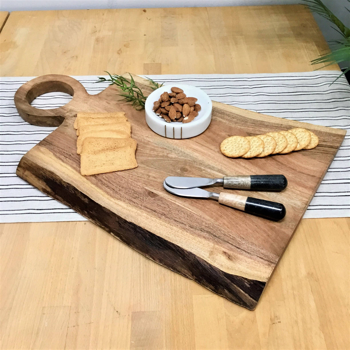 Small Live Edge Acacia Wood Cutting Board w/ Circle Handle