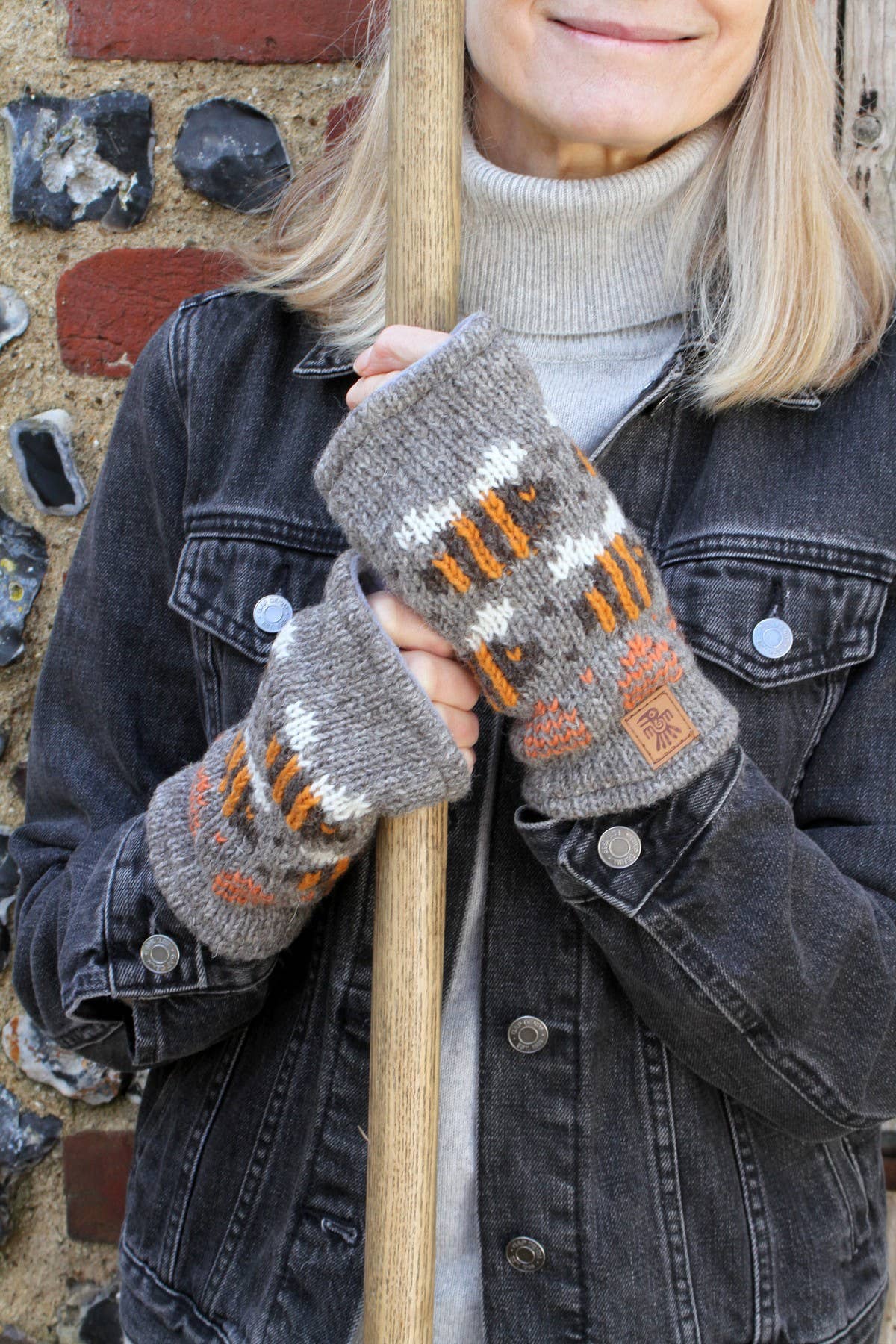 Beehive Handwarmer Bark