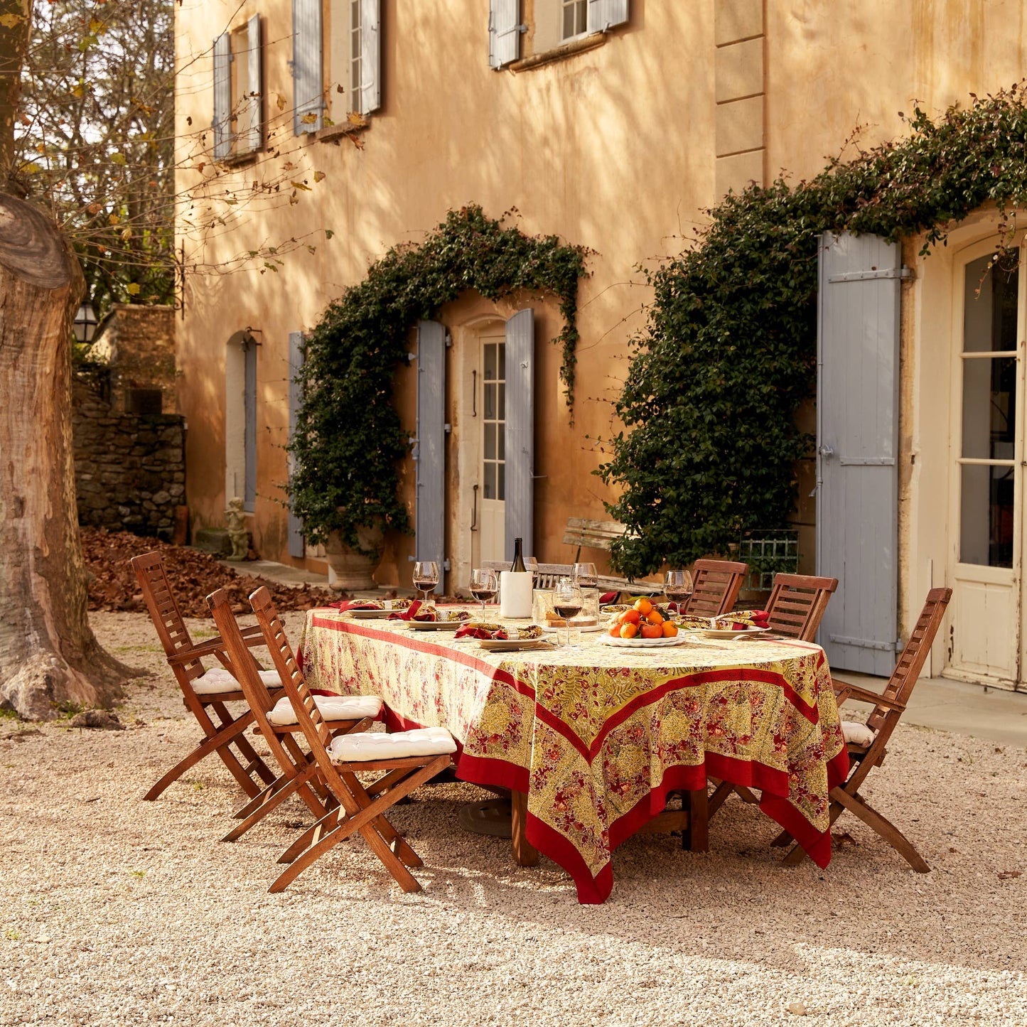 Winter Garden Red & Green | French Tablecloths: 59" x 59"