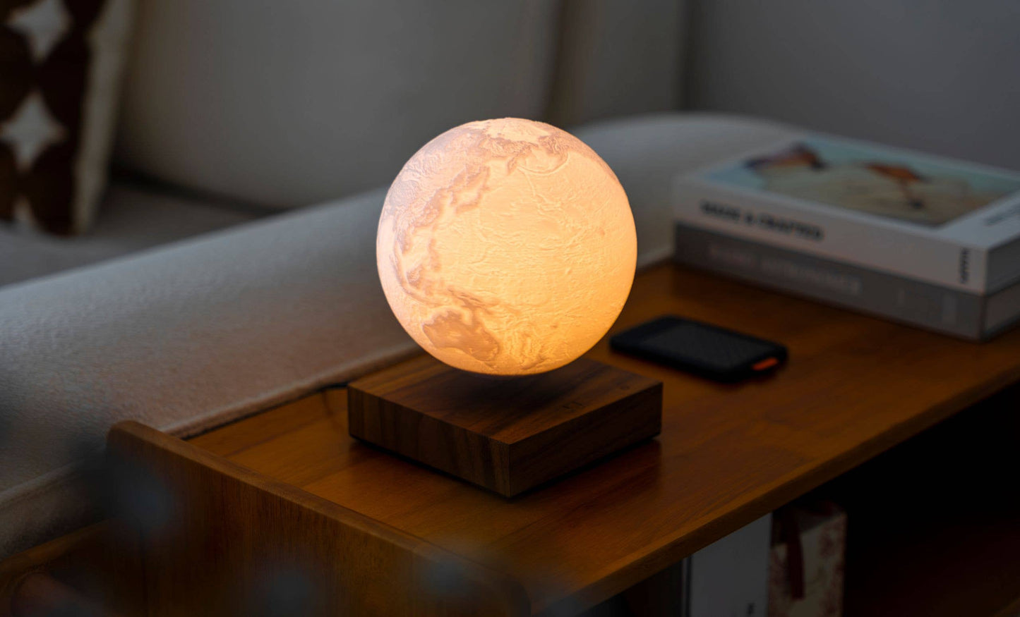 Smart Earth Levitating Lamp