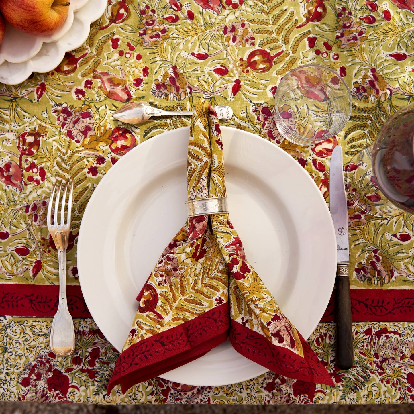 Winter Garden Red & Green | French Tablecloths: 59" x 59"