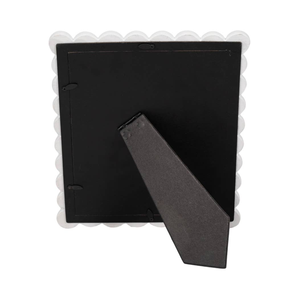 Resin Scallop Edge Frame White 8x10