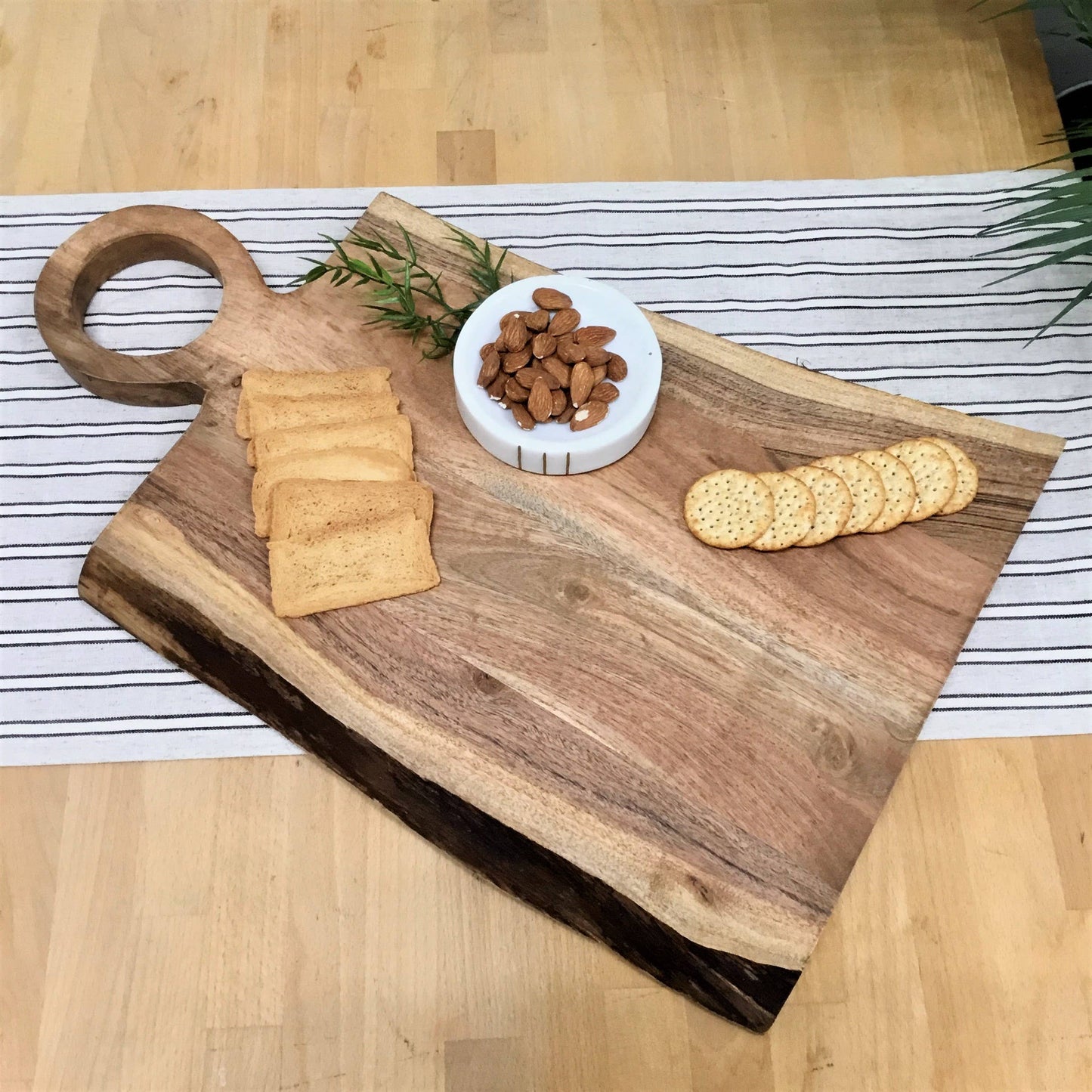 Small Live Edge Acacia Wood Cutting Board w/ Circle Handle