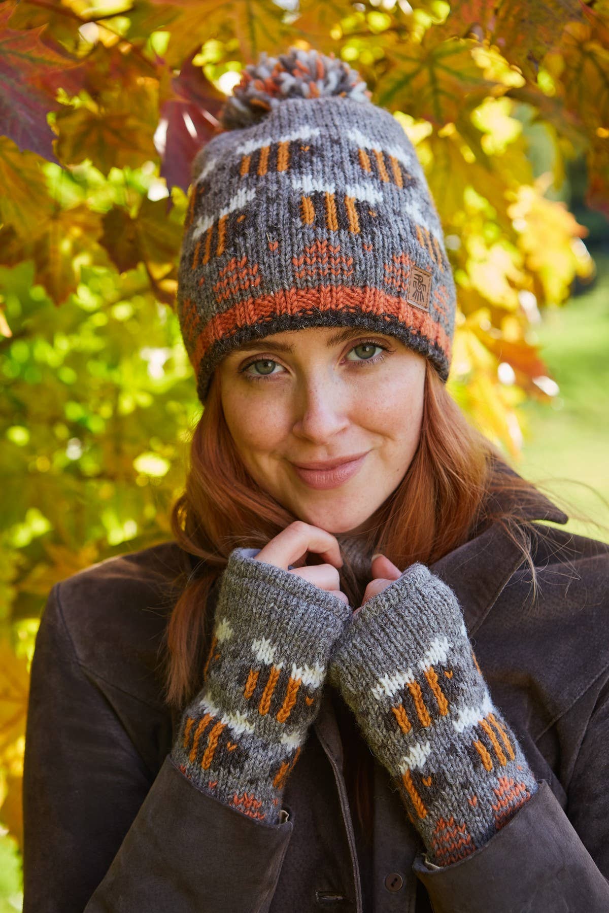 Beehive Handwarmer Bark