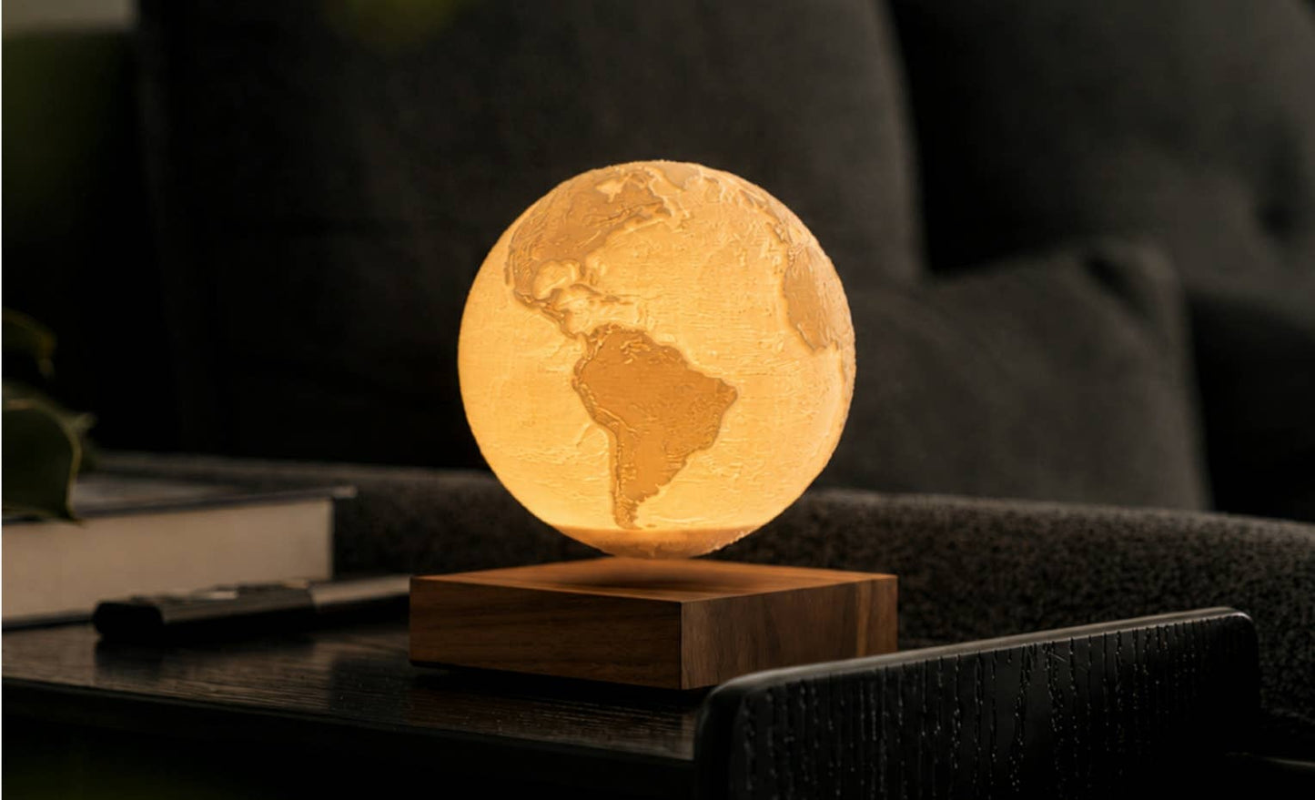 Smart Earth Levitating Lamp