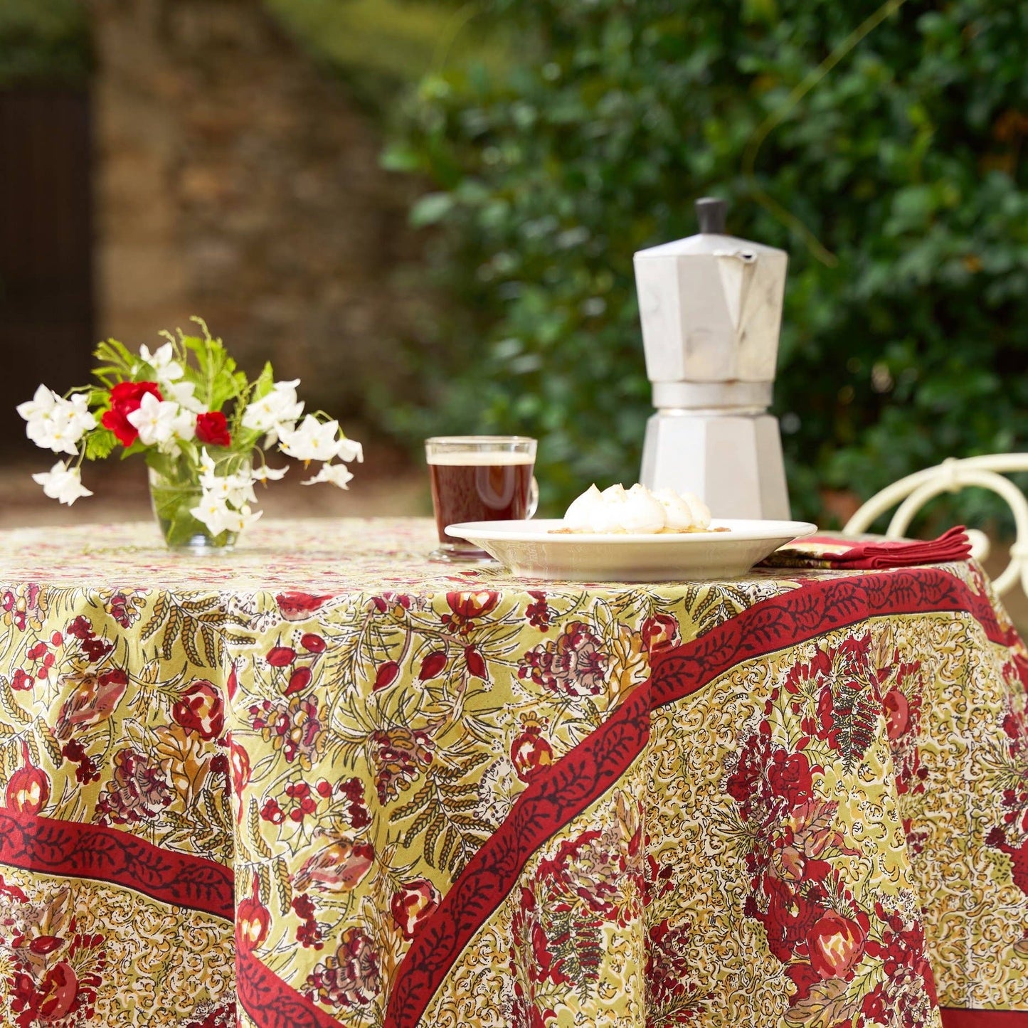 Winter Garden Red & Green | French Tablecloths: 59" x 59"